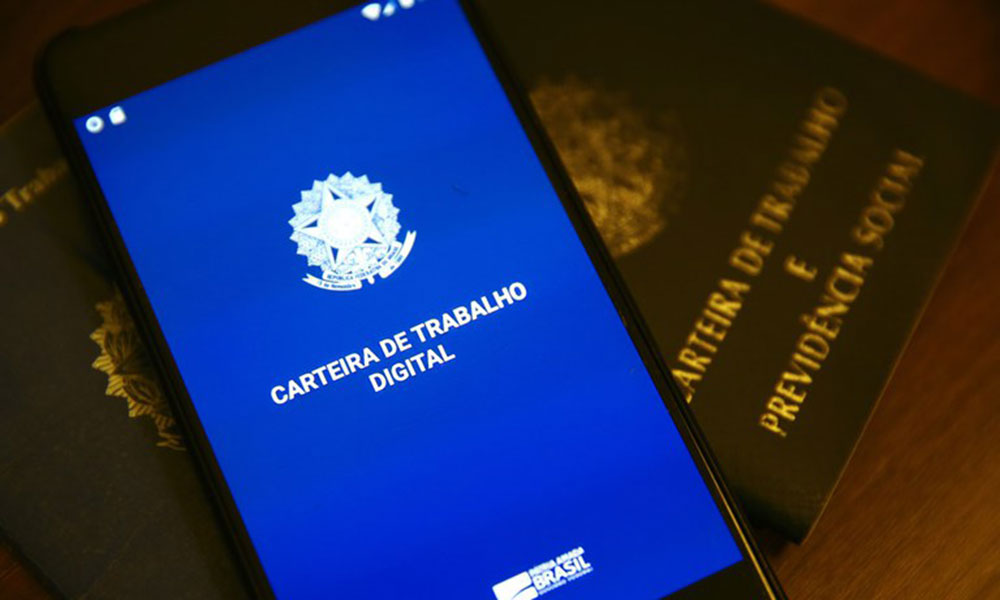 Brasil gera 1,3 milhão de vagas com carteira assinada de janeiro a junho