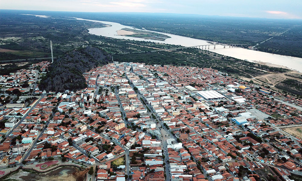 TCM recomenda rejeição das contas da Prefeitura de Bom Jesus da Lapa referentes a 2024