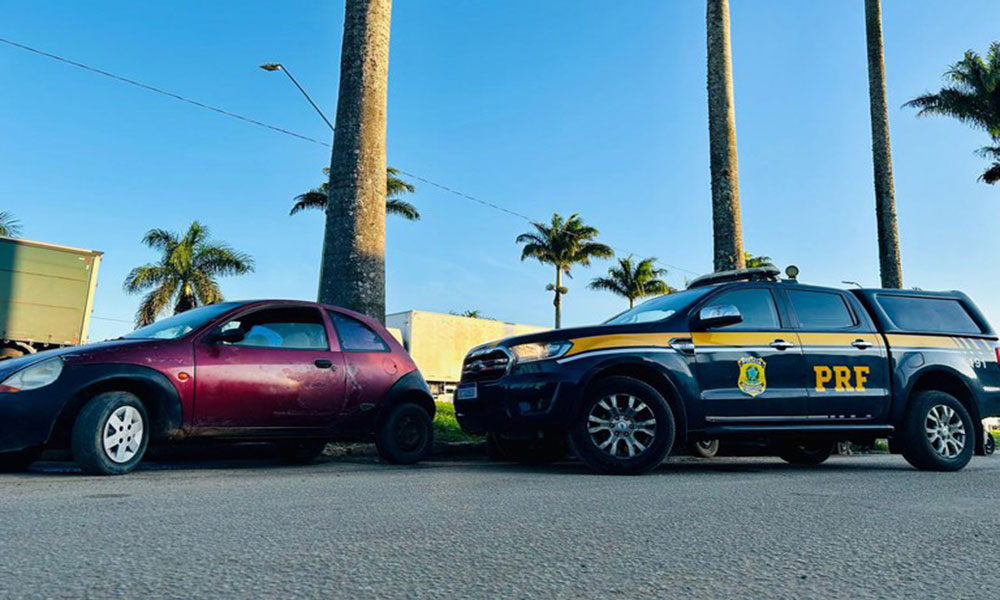 Carro roubado em SP no ano de 2006 é recuperado pela PRF em Planalto