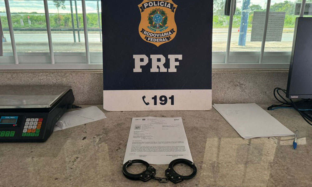 Passageiro procurado por homicídio qualificado é preso na BR-116, em Vitória da Conquista