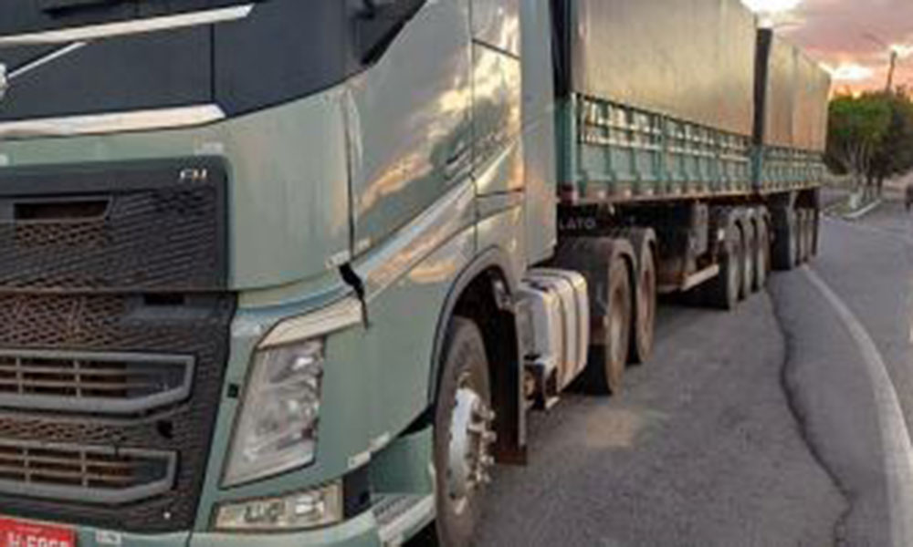 Bitrem é retida na Chapada Diamantina após motorista apresentar documentação irregular
