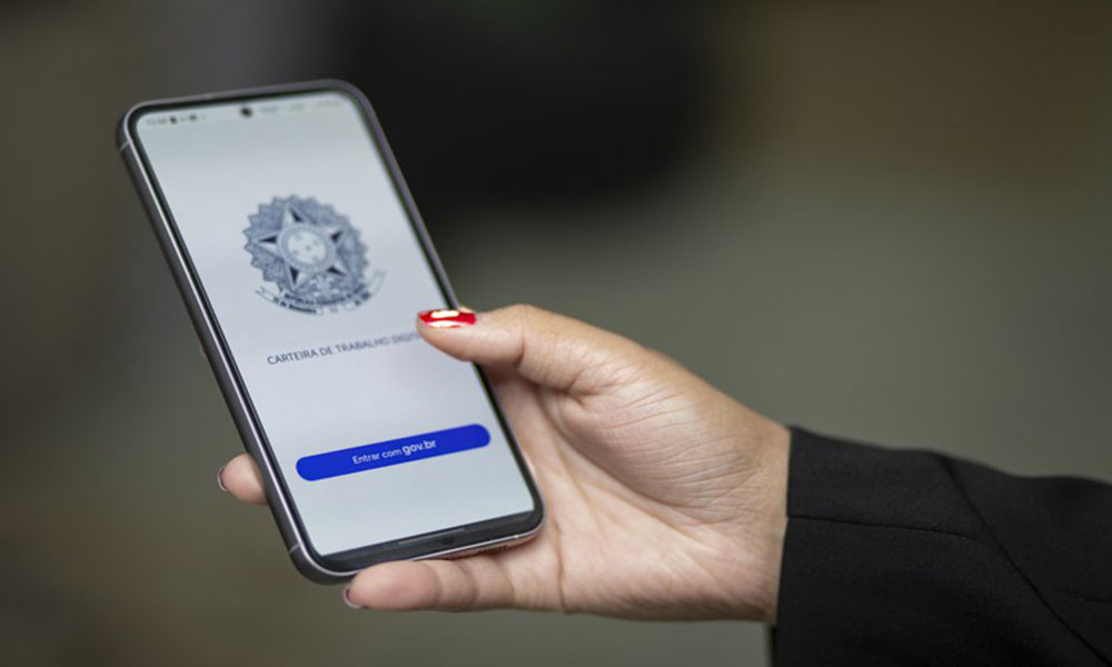 Emprego com carteira assinada teve crescimento de 16,5% em 2024, aponta Caged