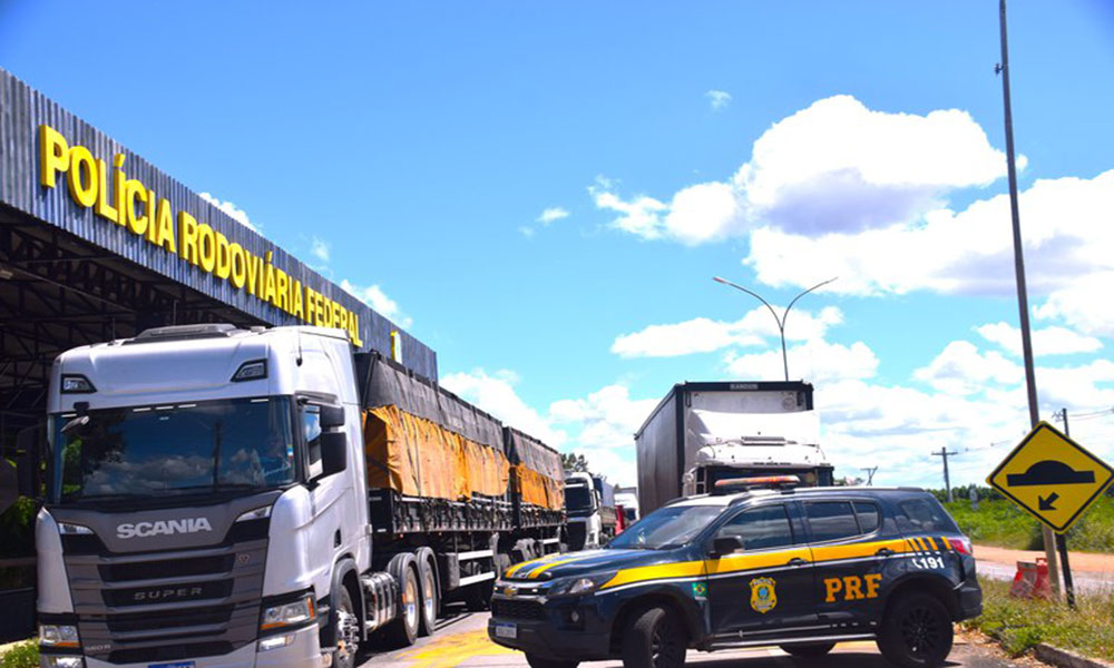 Número de motoristas flagrados sem descanso obrigatório cresce 66% na Bahia e PRF lança operação de fiscalização