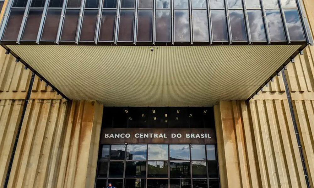 Banco Central estabelece lançamento do Pix Automático para julho de 2025