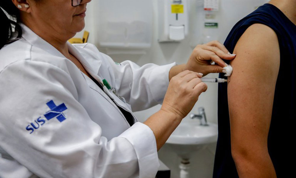 Vacinação contra HPV reduz casos de câncer do colo do útero em até 58%, aponta estudo da Fiocruz