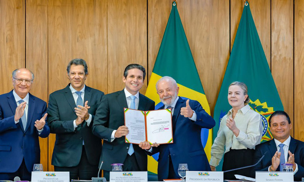 Presidente envia ao Congresso PL que amplia para R$ 5 mil a faixa de isenção do Imposto de Renda