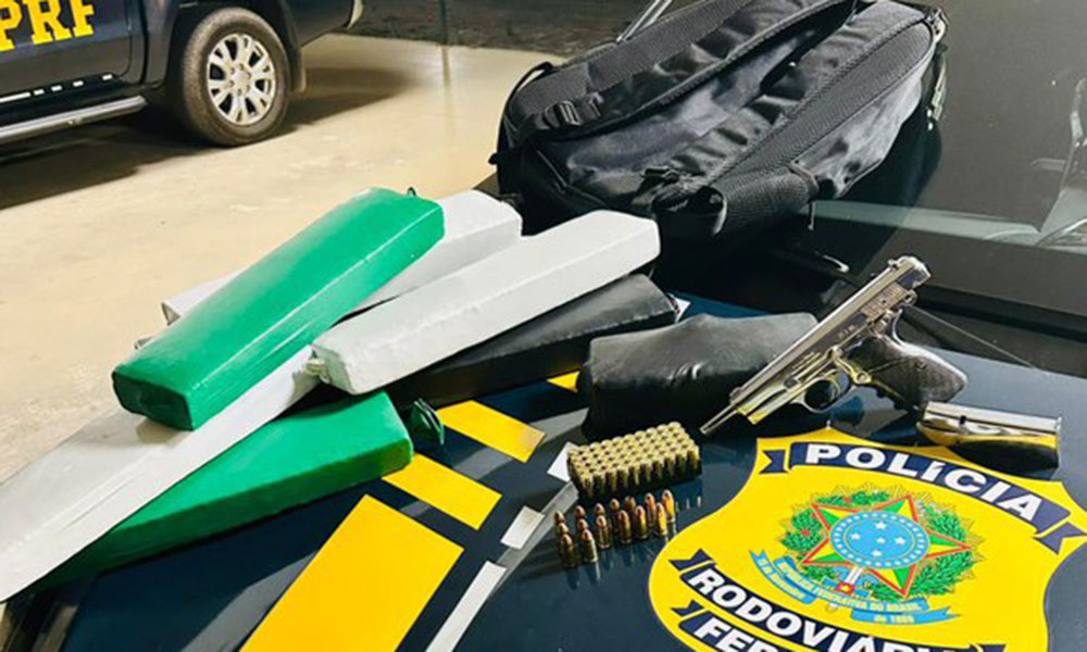 PRF apreende drogas, arma e munições na BR-116 em Vitória da Conquista
