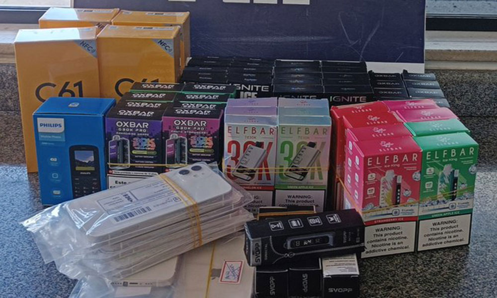 PRF apreende cigarros eletrônicos e aparelhos celulares na BR-116, em Jequié