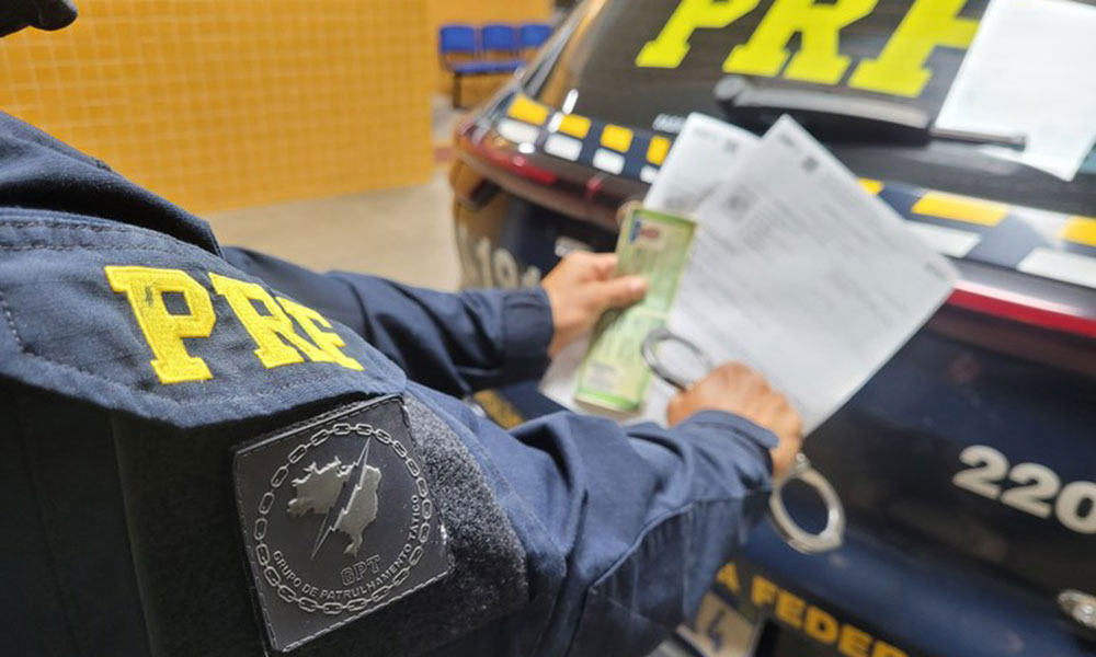 Dois homens procurados por homicídio e roubo no Ceará são presos em Vitória da Conquista