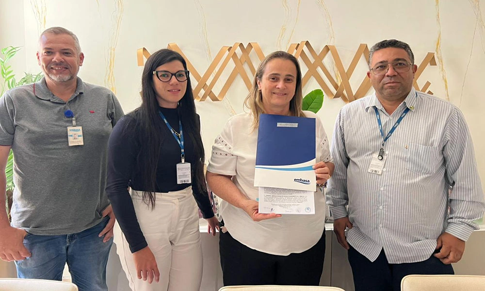 Prefeita Joanina Sampaio assina contrato para obra histórica de saneamento básico em Livramento