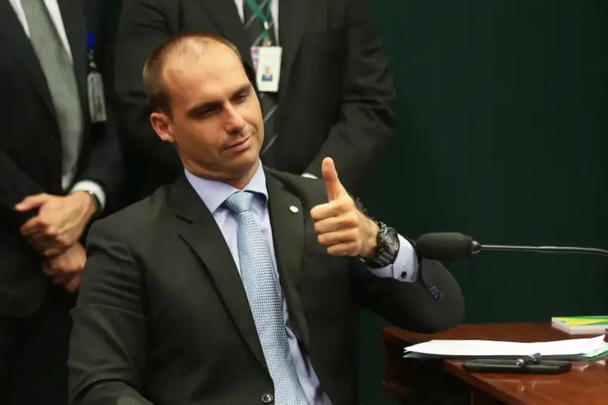 MPF reafirma acusações contra Eduardo Bolsonaro por suposta coação em processo no STF