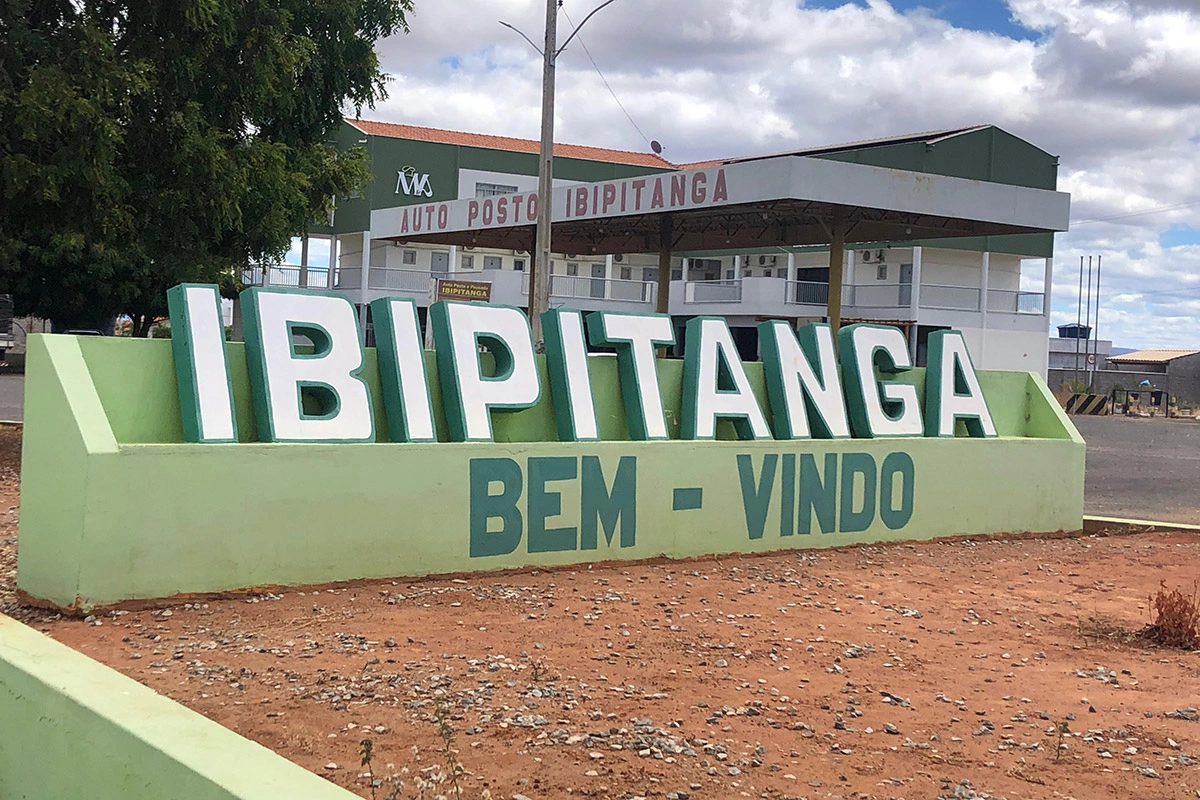 TCM determina suspensão de novas contratações temporárias sem seleção pública em Ibipitanga