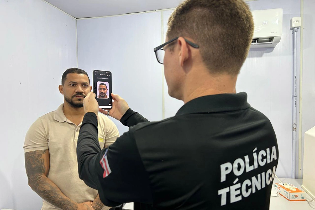 DPT utiliza sistema portátil de identificação multibiométrica durante o São João de Jequié