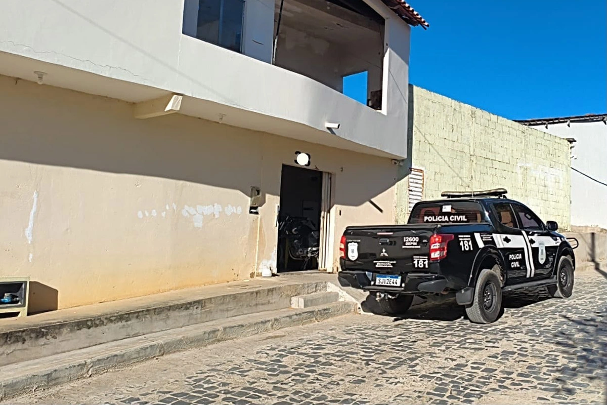 Polícia Civil prende dois investigados por tentativa de homicídio em Santa Maria da Vitória