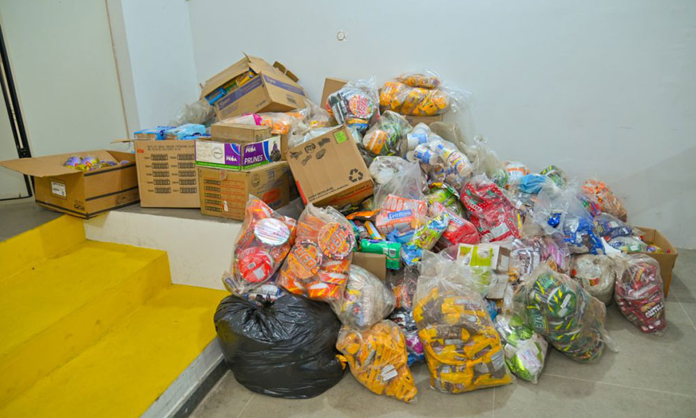 Vigilância Sanitária apreende 1,8 tonelada de alimentos vencidos em supermercado de Vitória da Conquista