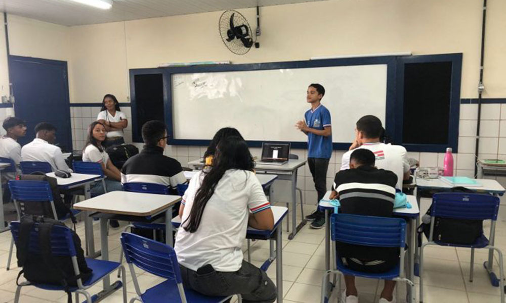 Estudante da rede estadual cria ferramenta digital que auxilia na redação do Enem