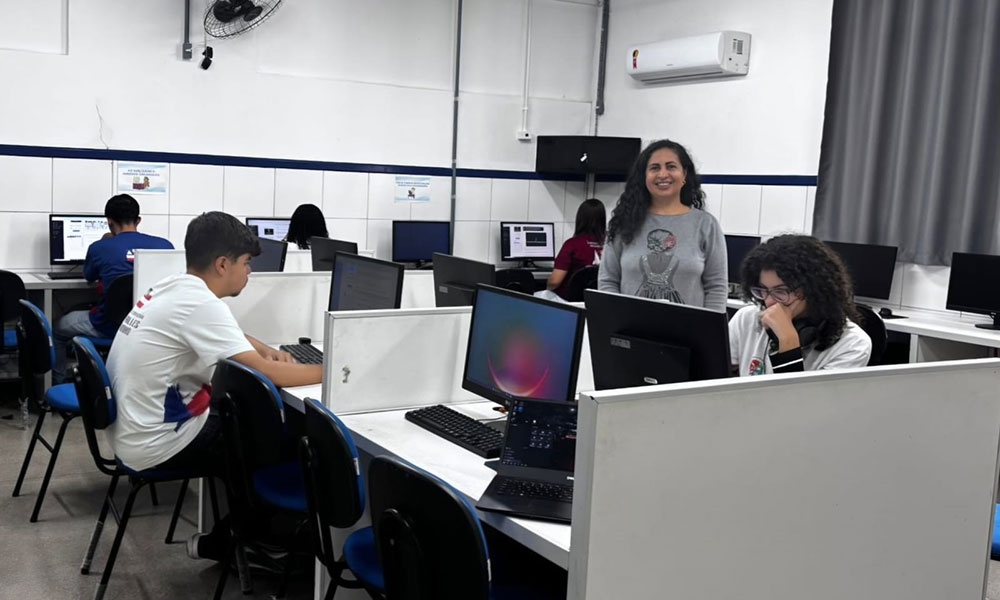 Estudante de Encruzilhada conquista medalha na Olimpíada Brasileira de Língua Inglesa