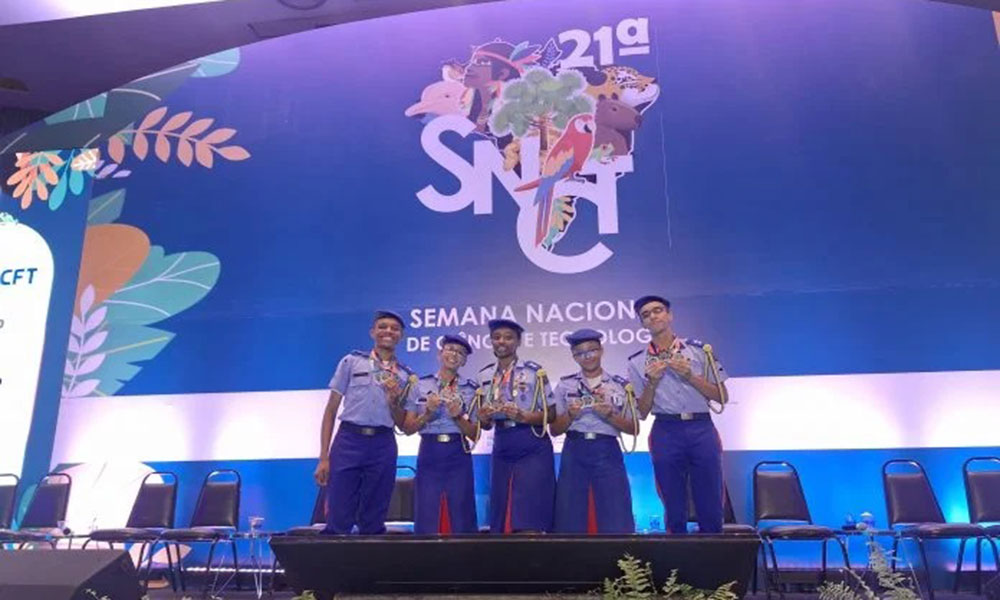 Estudantes baianos descobrem asteroides e são premiados pela NASA