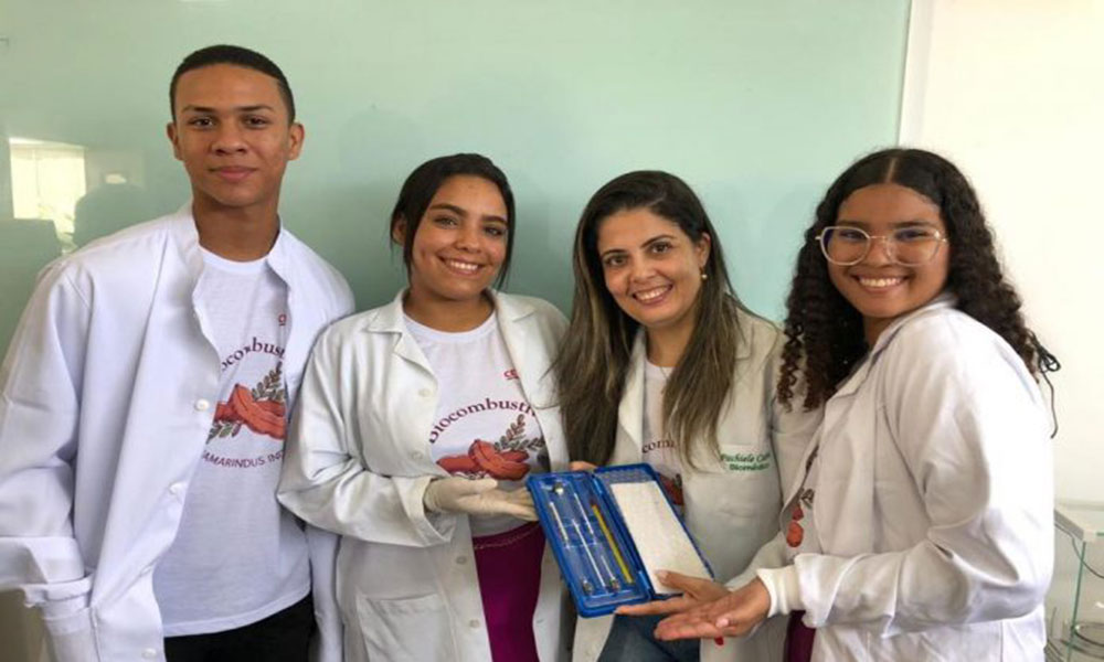 Estudantes de Araci desenvolvem biocombustível a partir do tamarindo