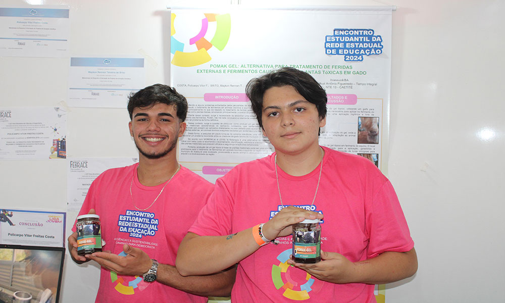 Estudantes desenvolvem alternativa caseira para tratamento de feridas em gado em Ibiassucê