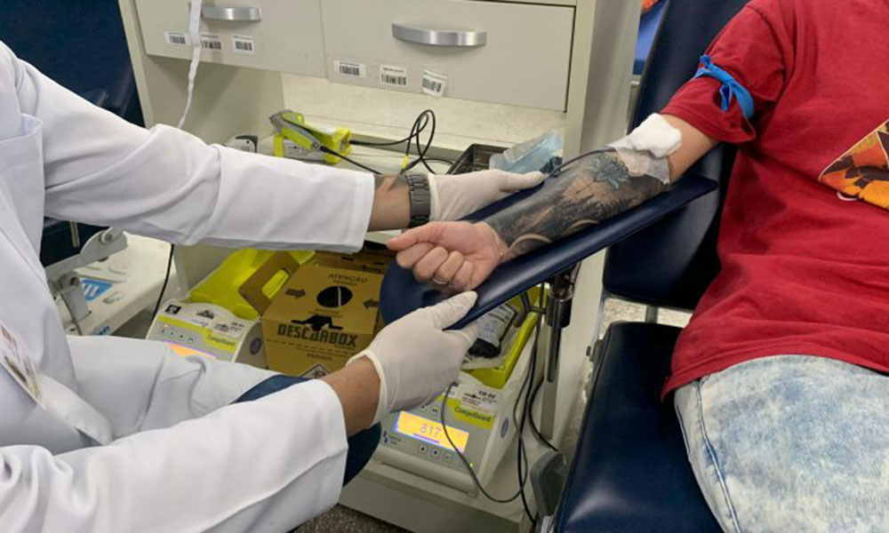 Tempo de espera para doadores de sangue com tatuagem é reduzido na Bahia