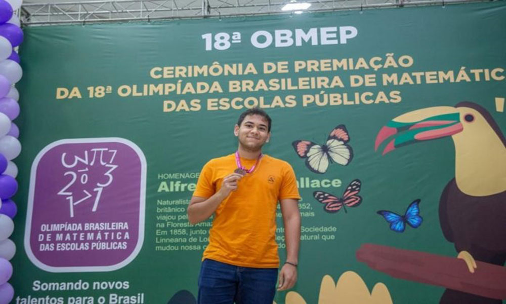 Estudante de Rio de Contas tem trajetória de sucesso nas Olimpíadas de Matemática 