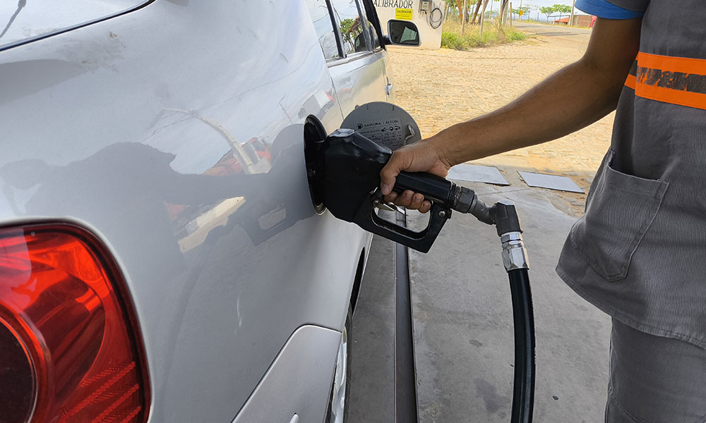 Denúncia aponta aumento de mais de 400% em gastos com combustíveis em Brumado