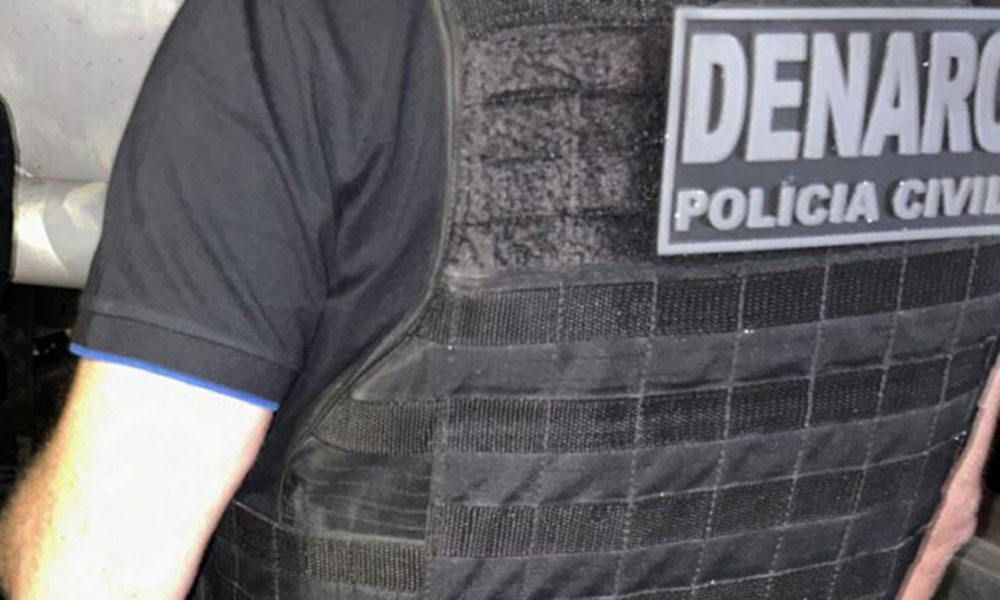 Dupla é presa em flagrante pelo crime de tráfico de drogas no Festival de Inverno da Bahia