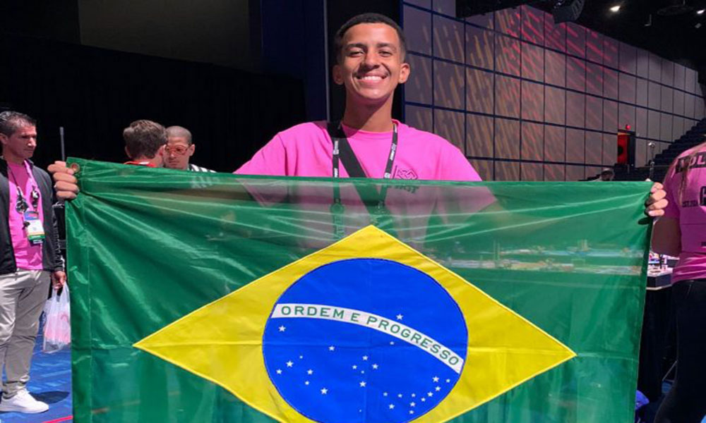 Baiano conquista vaga em campeonato mundial de Robótica Educacional, nos Estados Unidos