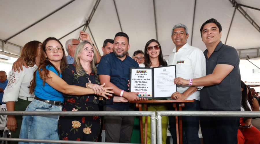 Governo da Bahia realiza entregas e enuncia investimentos em Jacaraci