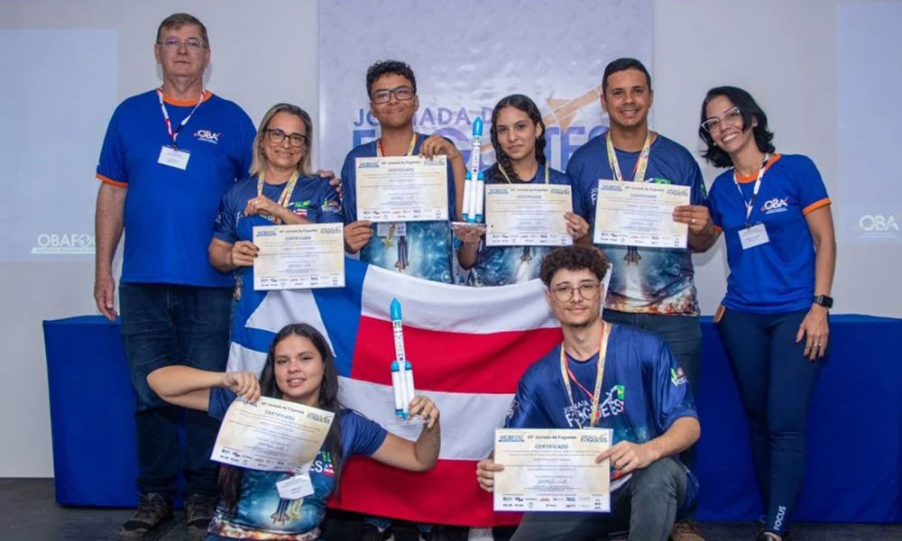 Foguetes feitos por estudantes de Mirante se destacam na Mostra Brasileira de Foguetes
