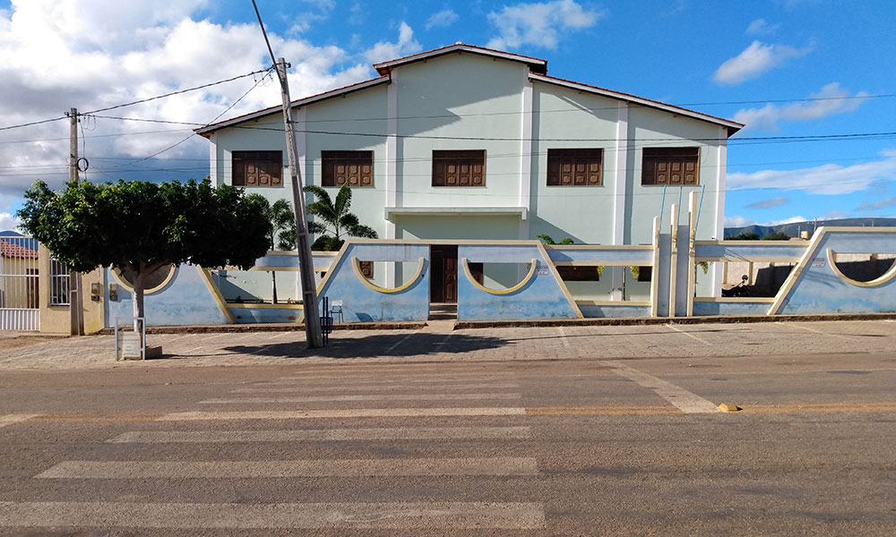Prefeitura de Dom Basílio tem contas de 2022 aprovadas com ressalvas pelo TCM
