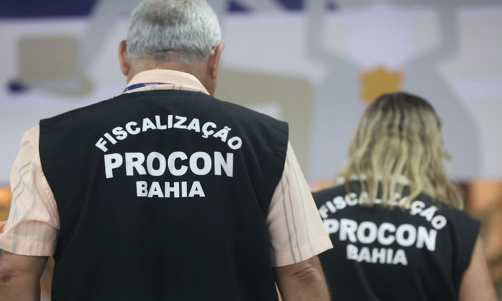 Procon-BA intensifica ações preventivas e notifica distribuidoras após detecção de bebidas adulteradas com metanol