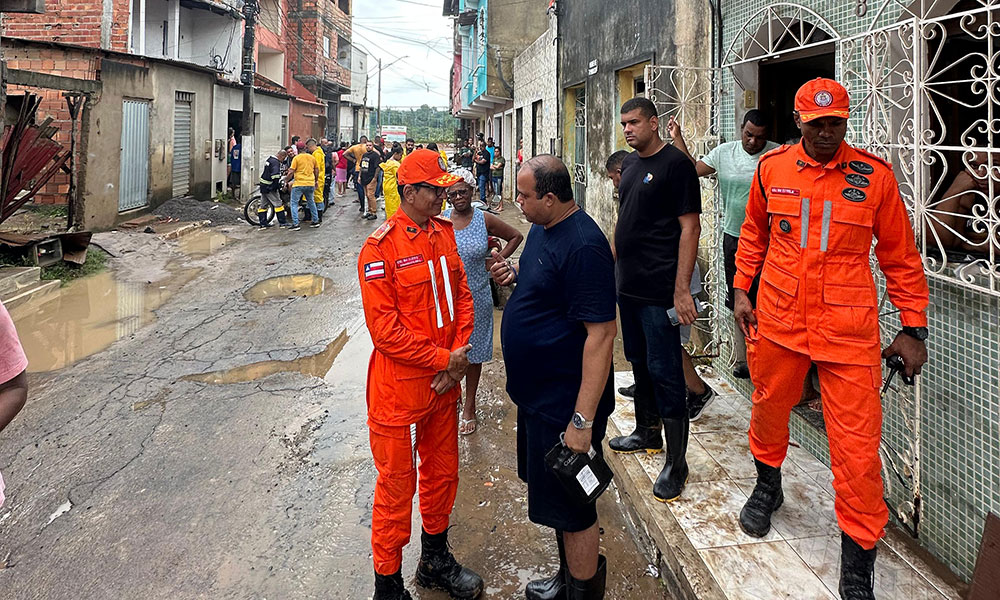 Governo do Estado se mobiliza para prestar apoio a municípios baianos afetados pelas chuvas