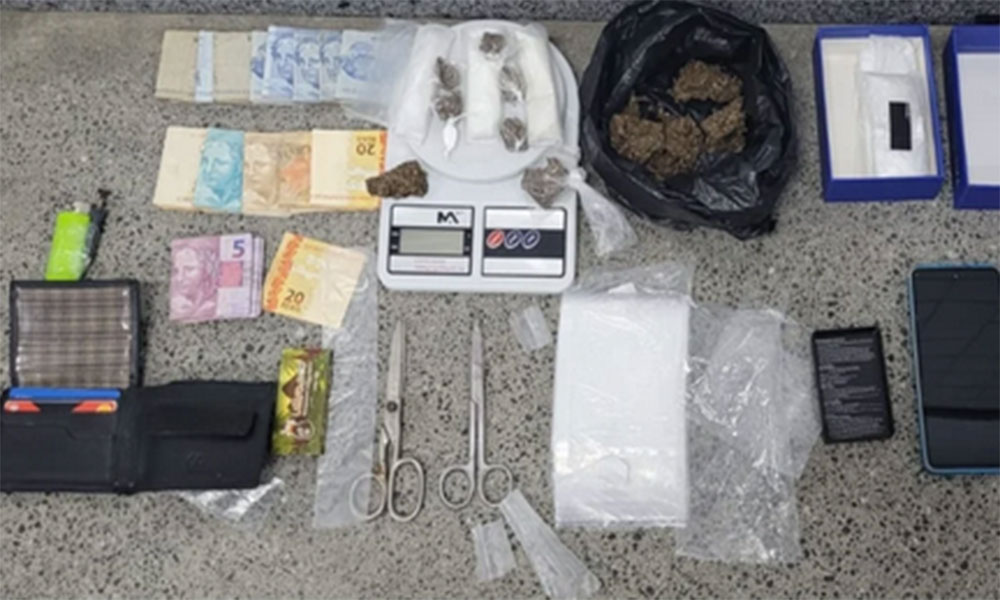 Homem é preso com drogas durante patrulhamento da PM em Jequié