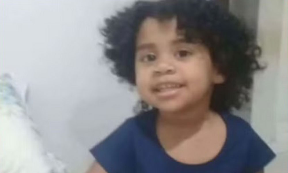 Menina de três anos morre engasgada com pão e mingau em Vitória da Conquista