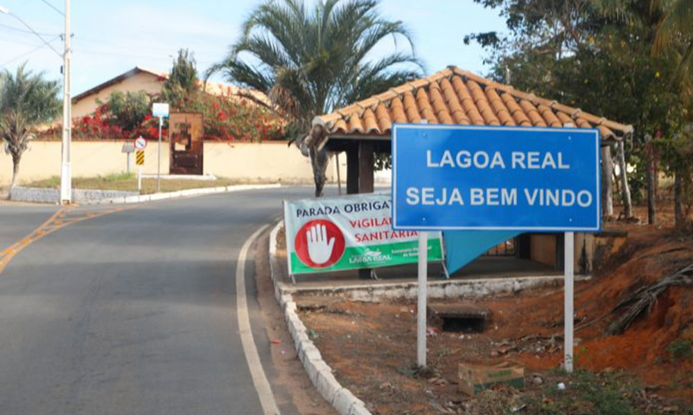 PM apreende motocicleta após fuga, direção perigosa e acidente na BA-940 em Lagoa Real