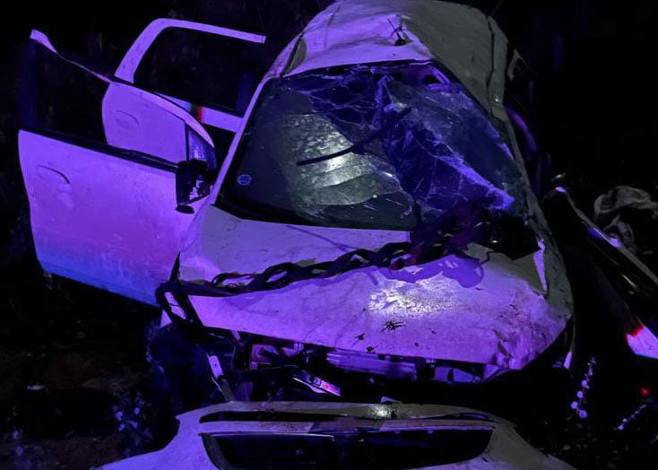Grave acidente de trânsito deixa um morto e outro ferido na BR-030, sudoeste da Bahia
