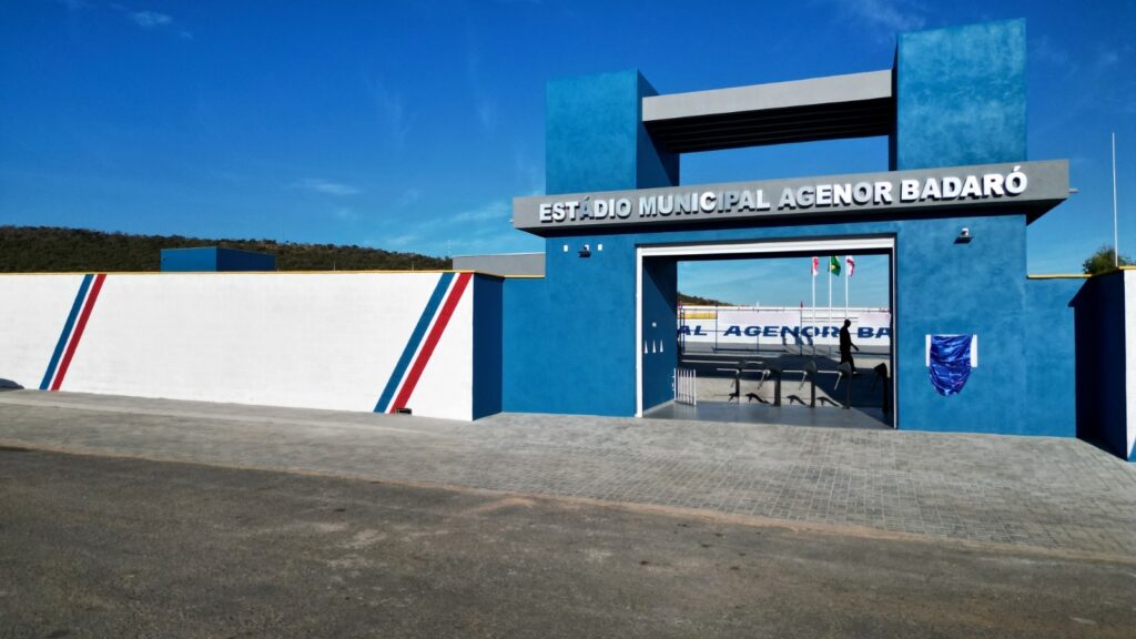 Governo do Estado anuncia escola de tempo integral e inaugura unidade integrada das Polícias Civil e Militar em Palmas de Monte Alto