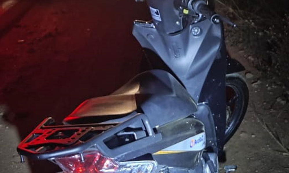 Mulher morre em grave acidente envolvendo motoneta e caminhão no sudoeste da Bahia