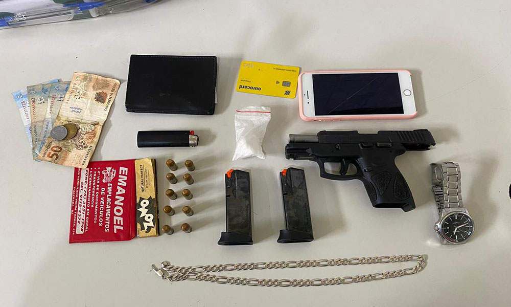 PM apreende pistola em Itaberaba