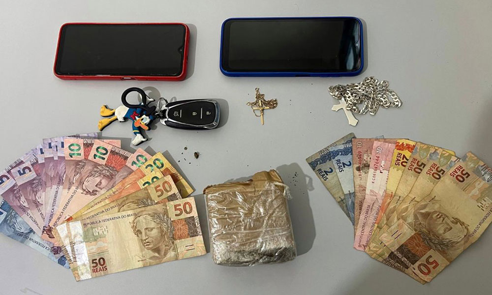 Dupla é detida com entorpecentes na BA-148 em Livramento de Nossa Senhora