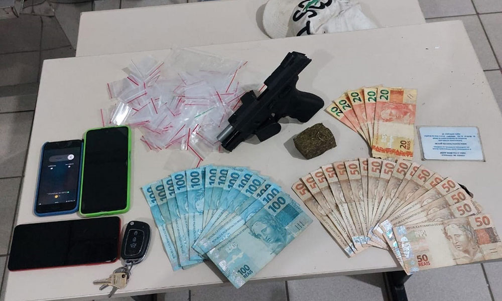 Acusados de homicídio são presos com drogas e arma de fogo em Vitória da Conquista
