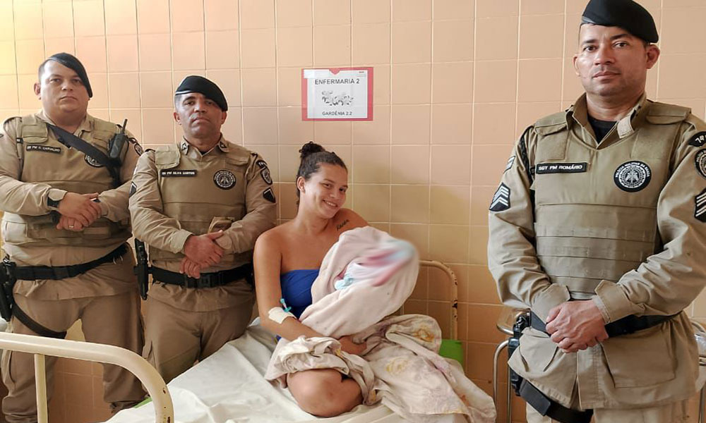 Policiais militares auxiliam na realização de parto em Juazeiro