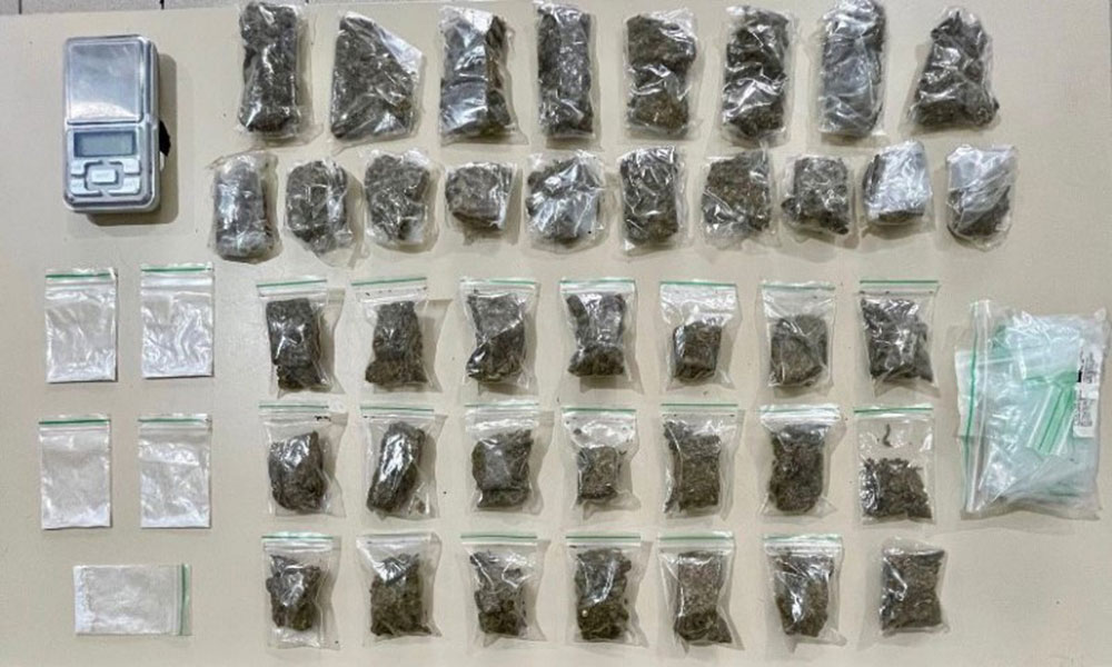PM flagra suspeito de tráfico com drogas em Vitória da Conquista