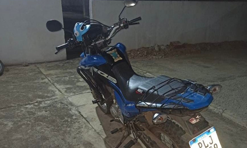 Motocicleta roubada é recuperada um dia após o crime em Vitória da Conquista