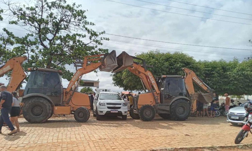 Operador de máquinas que faleceu vítima de acidente é sepultado sob forte comoção em Dom Basílio