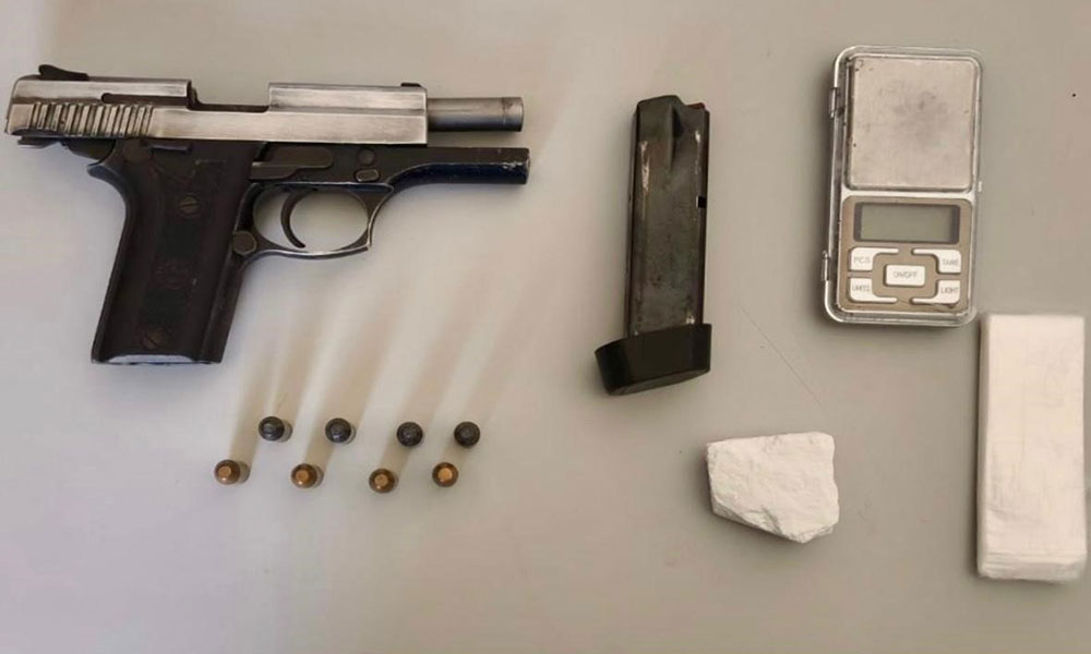 Acusado de homicídio e comparsa são detidos com drogas, munições e arma de fogo em Vitória da Conquista