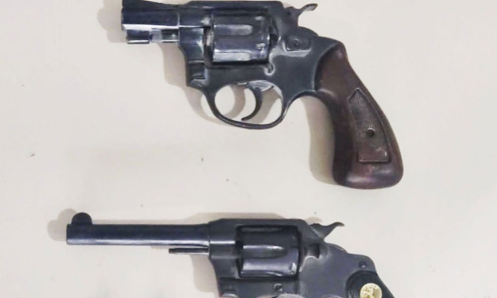 Dupla é detida com armas de fogo e munições em Vitória da Conquista