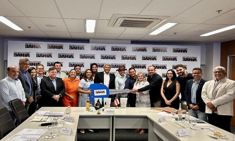 Município de Rio de Contas recebe ambulância e equipamentos da Sesab